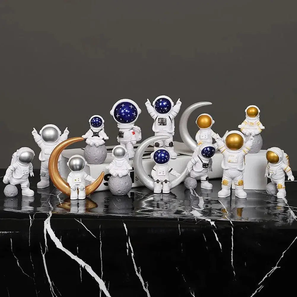 Astronaut Figure Statue | Astronaut Statue | EaseYourDay